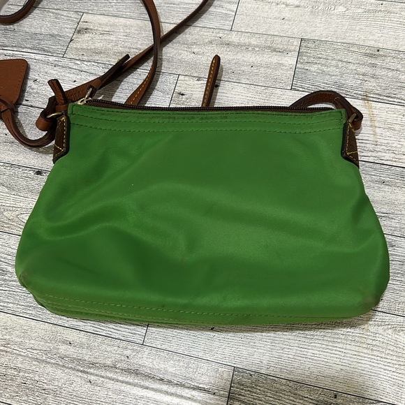 Dooney and bourke green crossbody leather purse - Picture 5 of 9